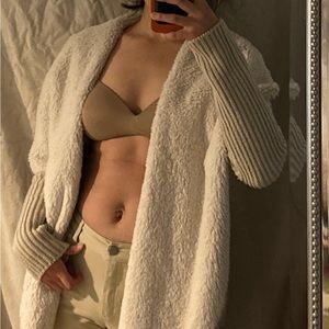 I’ve worn this literally once outside the pictures-in great condition!